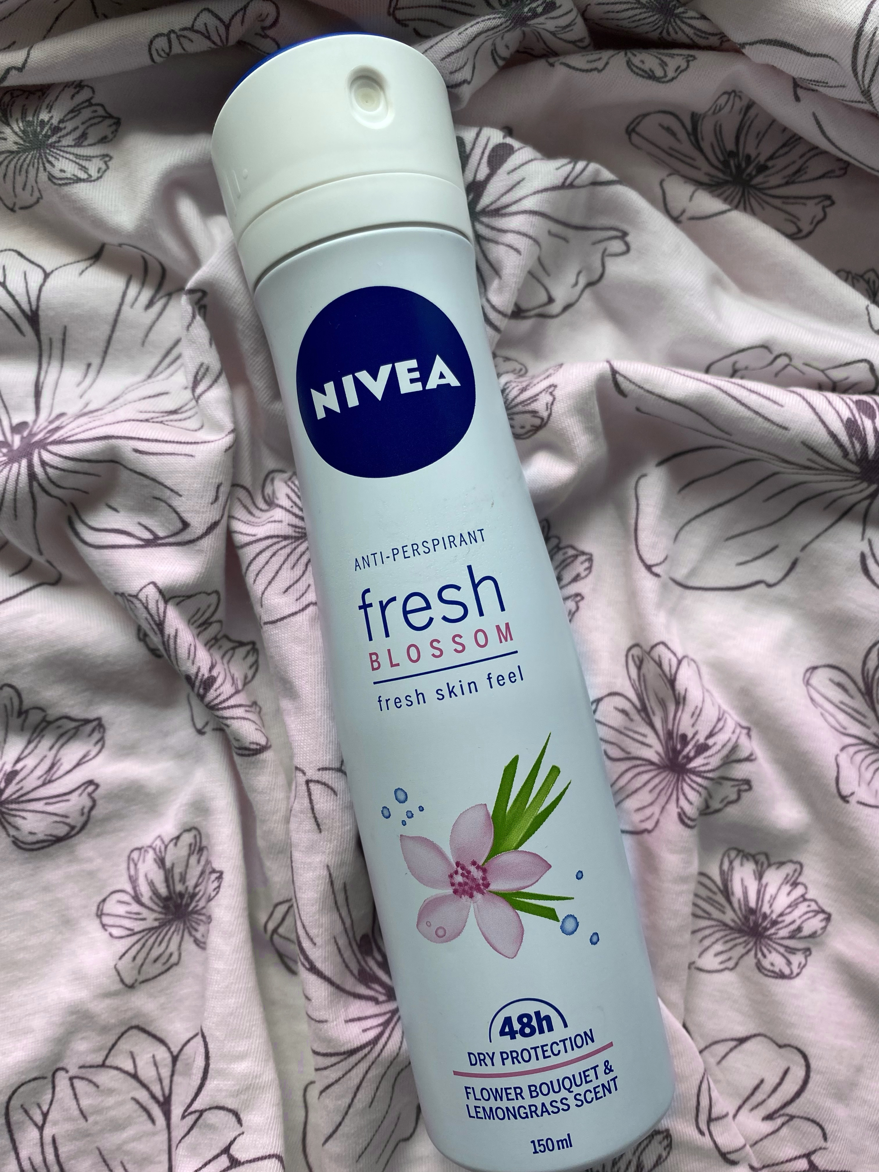 NIVEA  Fresh Blossom