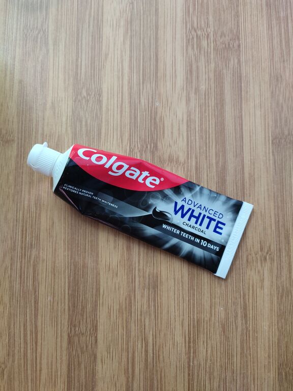 Colgate "Advanced White"