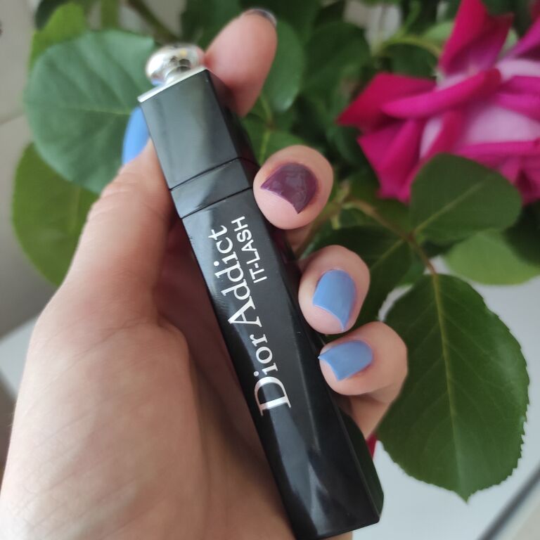 Dior Addict IT Lash та її нюанси