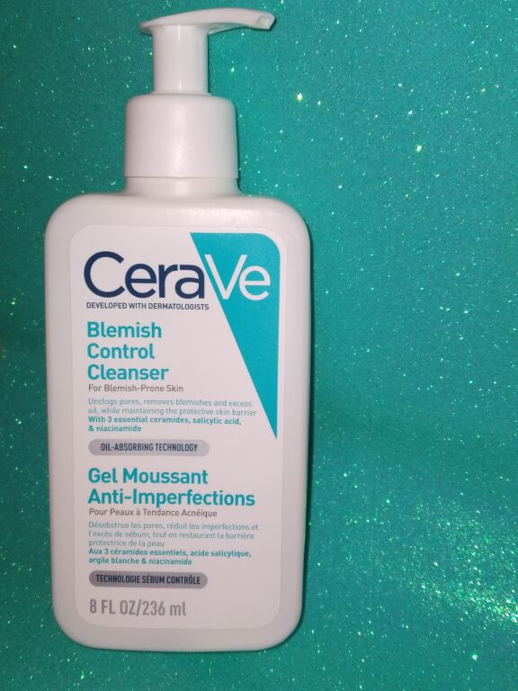 CeraVe Глибоко очищувальний гель для схильної до недосконалостей шкіри