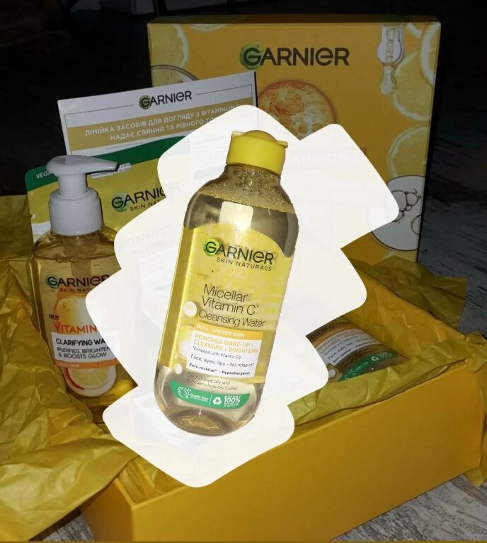 Міцелярна вода з вітаміном С з подарункового боксу від Garnier♡