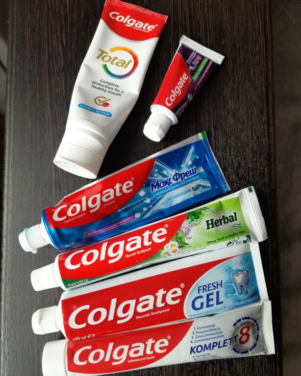 Тестую і виявляю фаворита серед марки Colgate