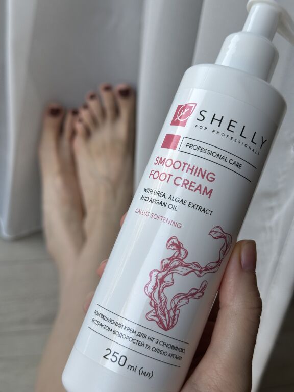 Пом'якшувальний крем для ніг Shelly Smoothing Foot Cream