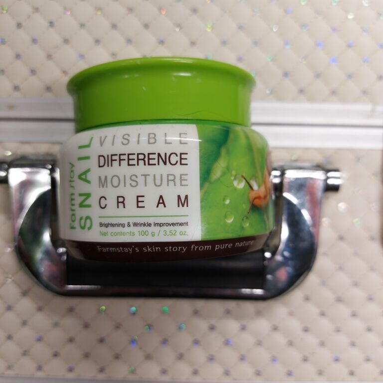 Увлажняющий крем с улиточным муцином Farmstay Snail Visible Difference Moisture Cream