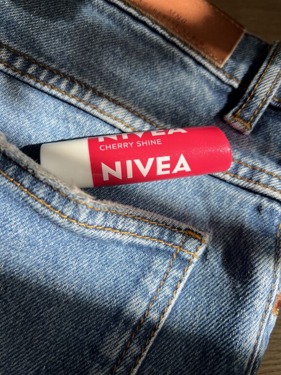 Nivea “Cherry shine “з оновленим складом