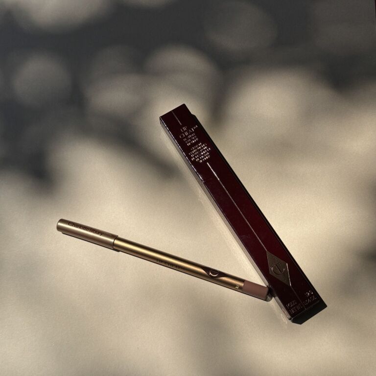 Charlotte Tilbury lip liner Iconic Nude