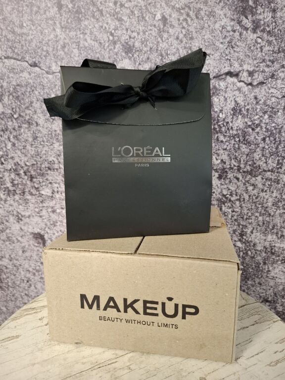 Дякую #MAKEUPClubOfficial та #L'OrealProfessionnel за подарунок