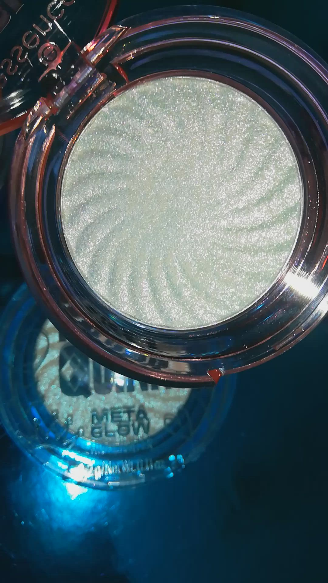 Catrice, essence highlighter