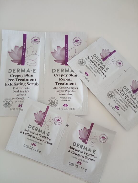 Набори пробників Derma E #testmakeupclub