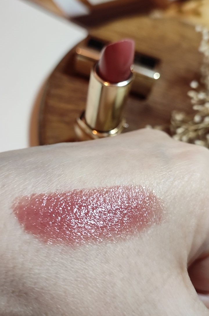 Eveline Cosmetics Variete Satin Lipstick 11 колір
