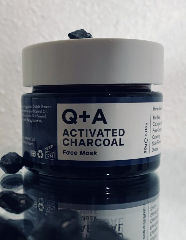 Q+A Activated Charcoal Face Mask