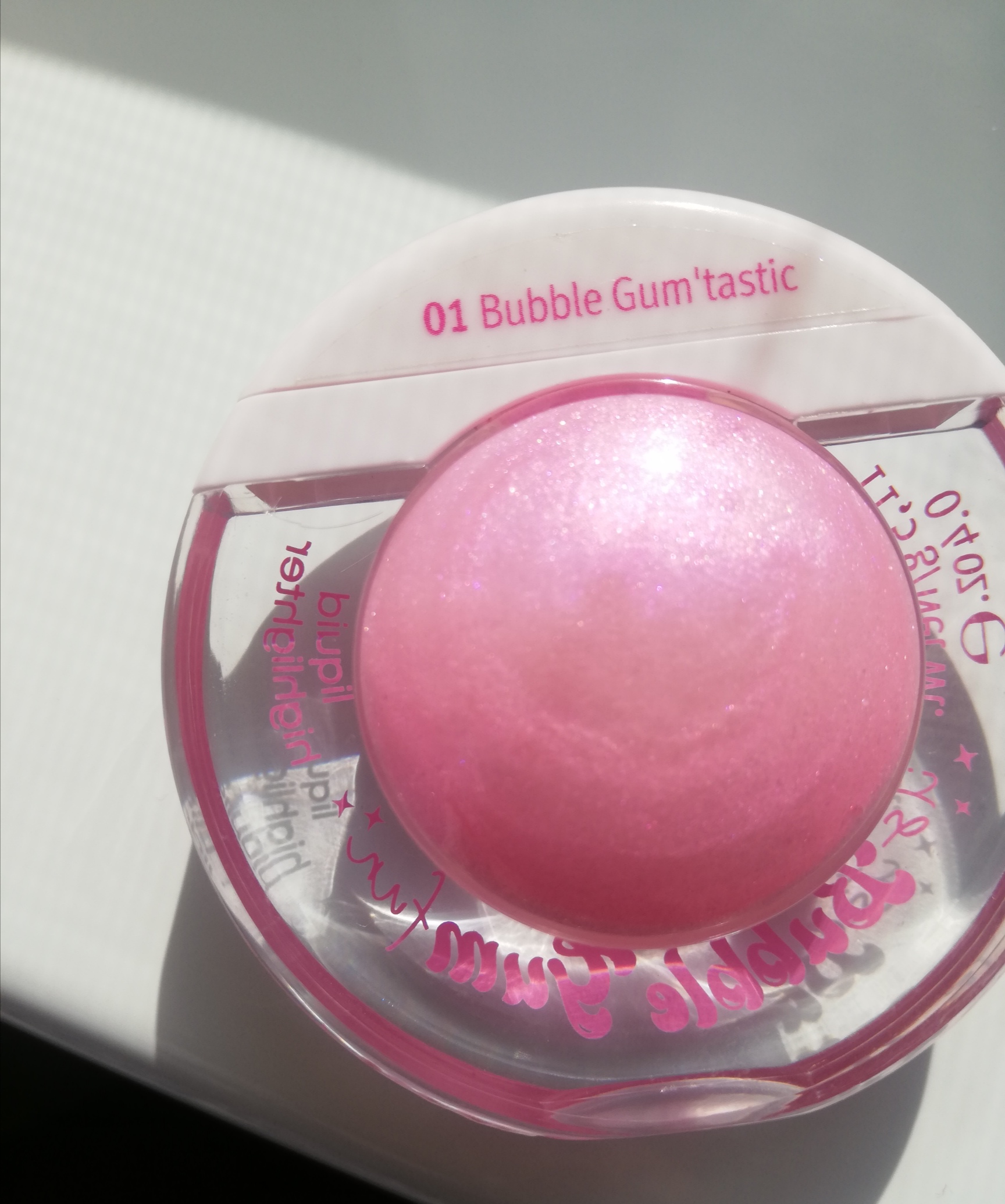 Essence Bubble Gum fun