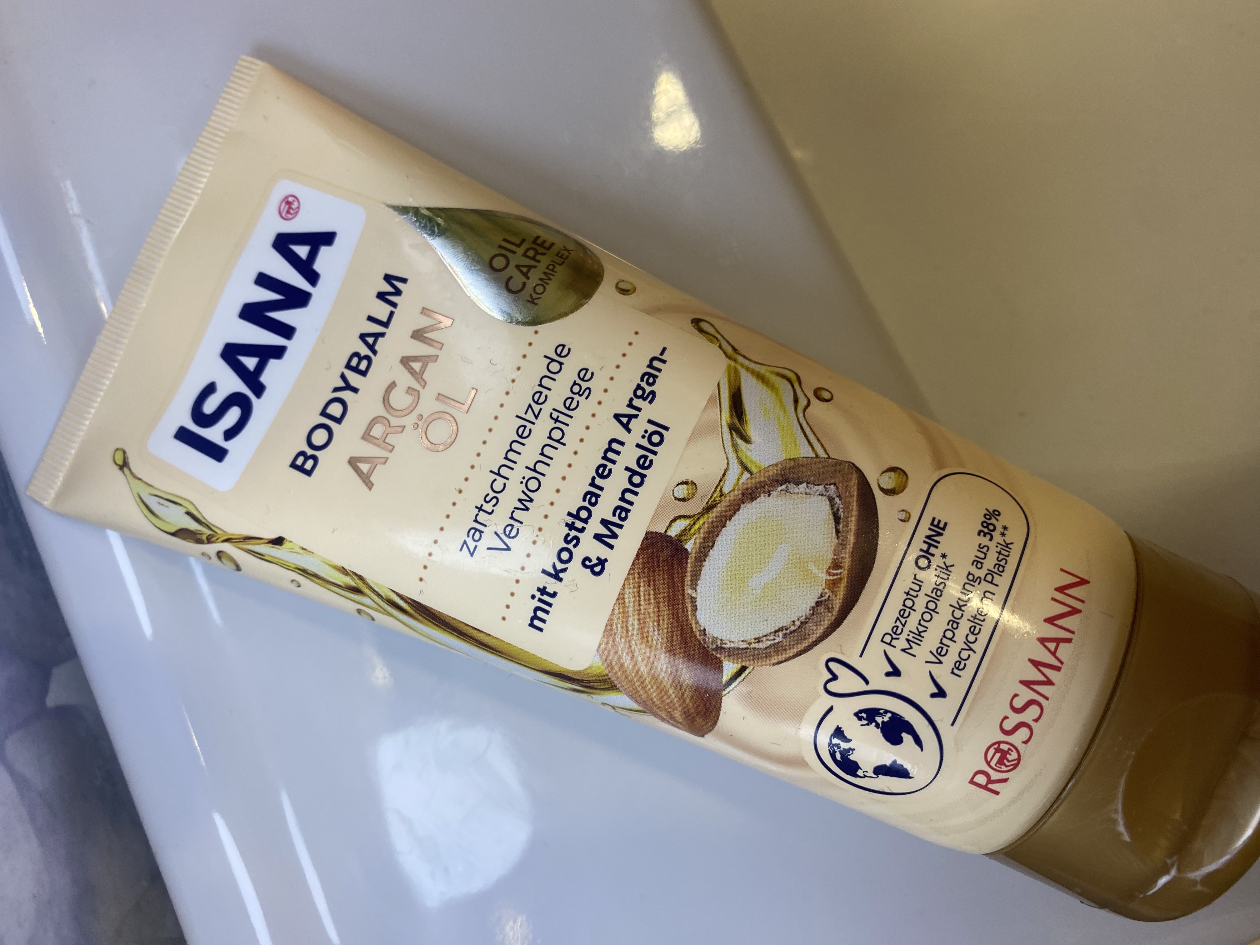 Bodybalm від Isana