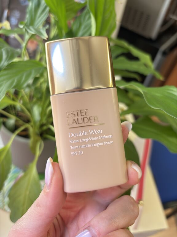 Тональний засіб Estée Lauder Double Wear Sheer long-wear