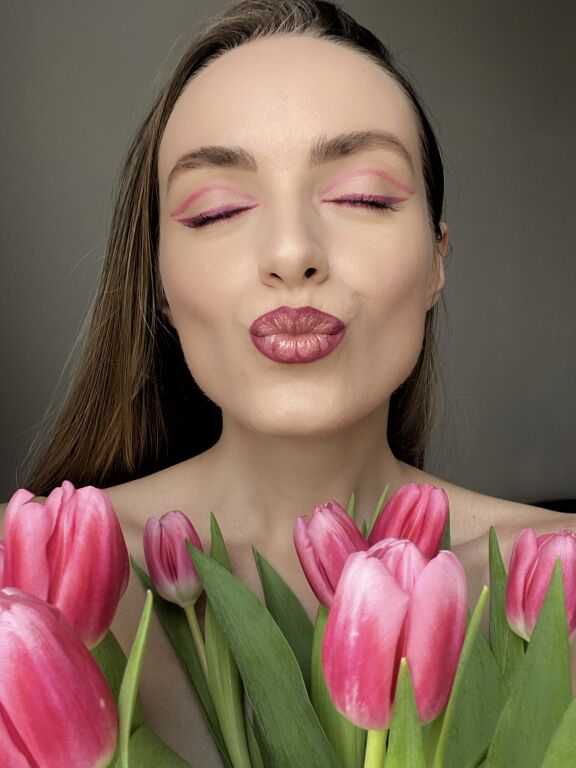 #Flowermakeupclub