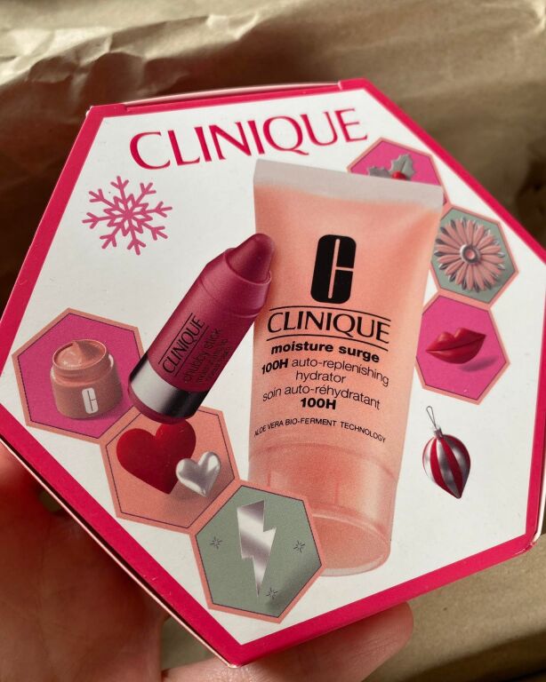  Люблю запах Strawberry 🍓🍓🍓Clinique 