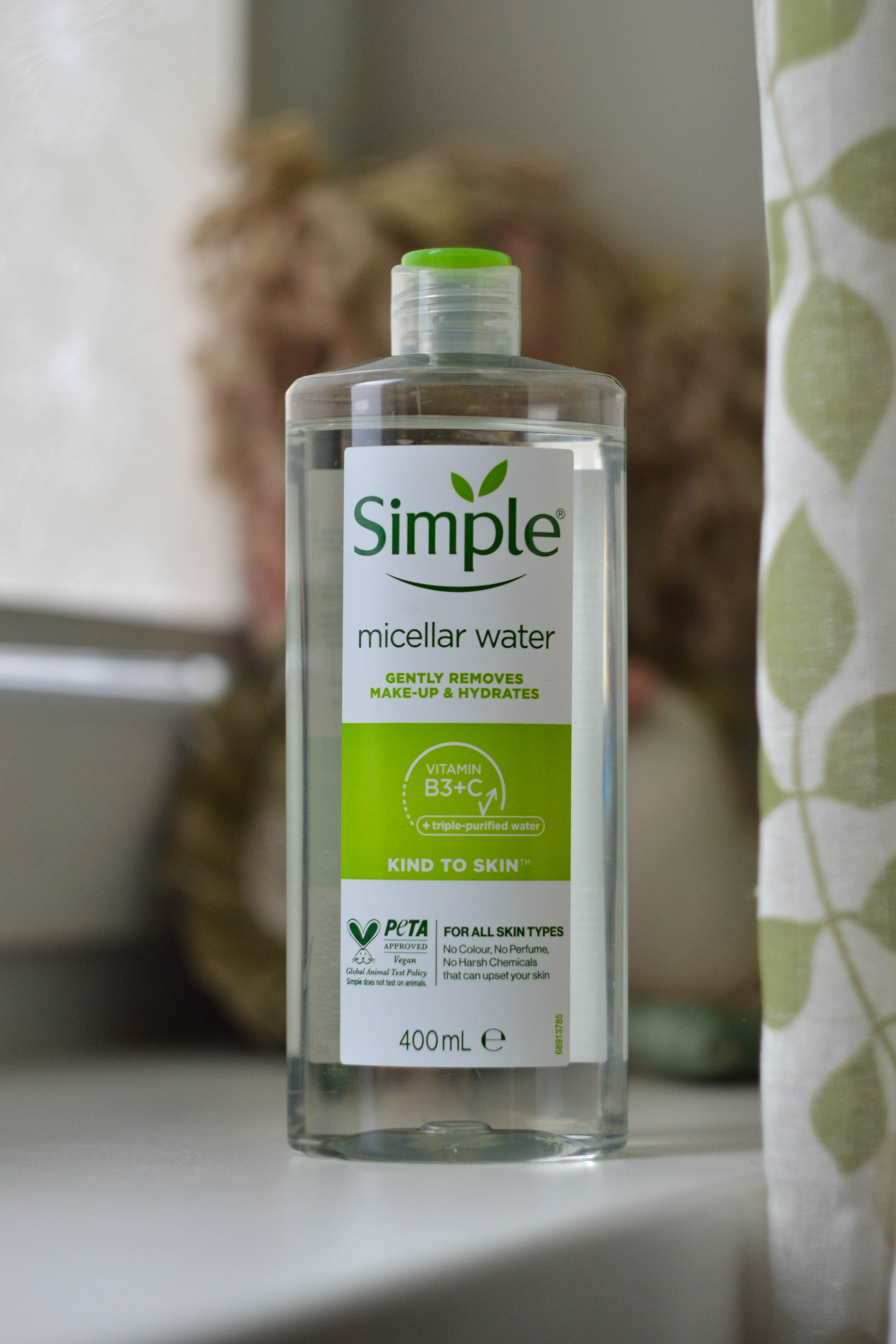Бюджетна та якісна міцелярна вода Simple Kind to Skin Micellar Water
