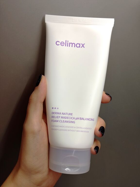 Корейська ніжна пінка для вмивання Celimax Derma Nature