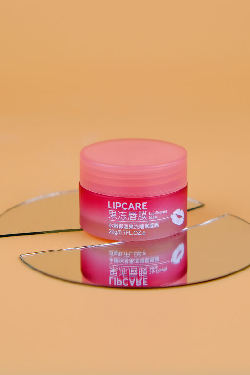 Це явно не для сухих губ. Bioaqua Lip Mask