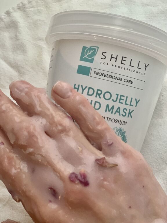 ЗИМОВИЙ SPA ДЛЯ РУЧОК ВІД SHELLY: HYDROJELLY HAND MASK