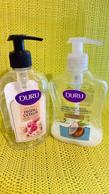 Рідкі мила Duru Floral Sensations та Duru 5 Moisturizers