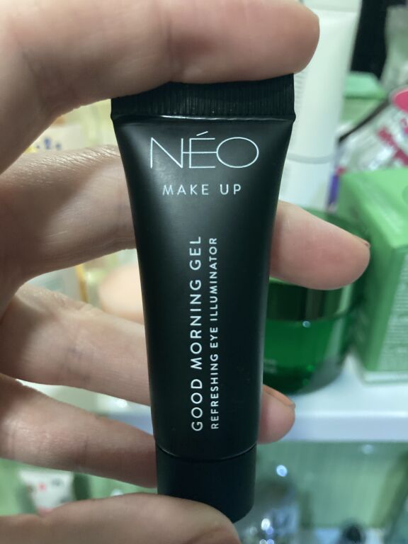 Гель для зони навколо очей, осяйний Neo make up. Чи буде другий шанс?