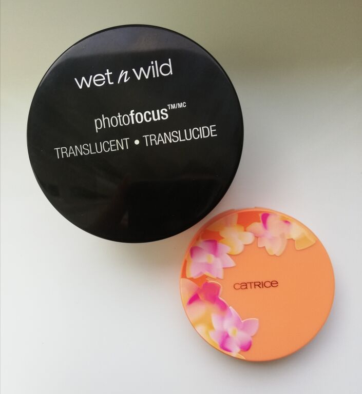 Wet n Wild fotophocus powder, Catrice highlighter