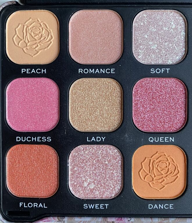 Forever Flawless Regal Romance Shadow Palette