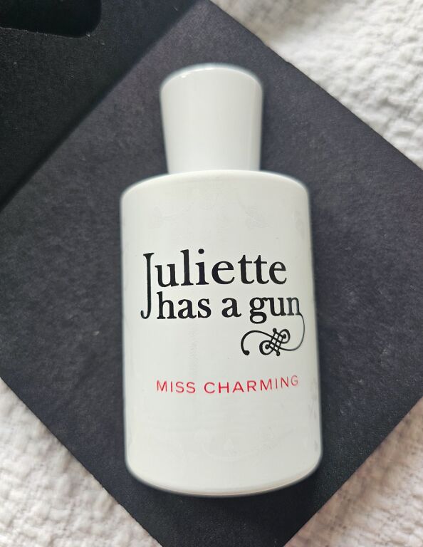 Juliette has a gun   MISS CHARMING