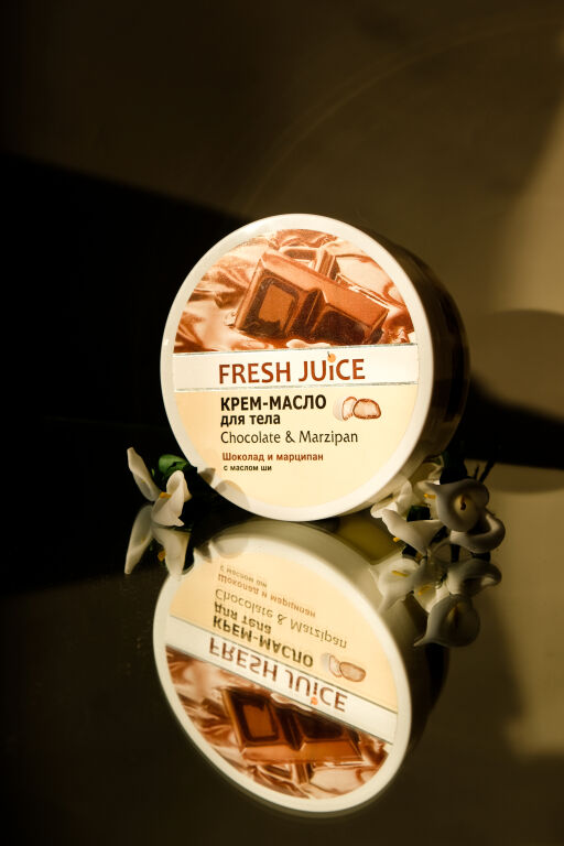 Частинка моєї СПА-рутини : Fresh Juice Body Butter Chocolate & Marzipan With Shea Butter