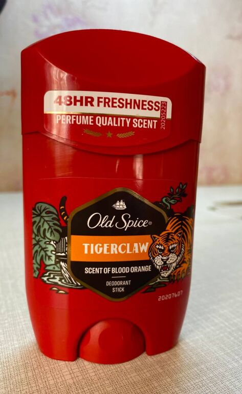 Твердий дезодорант Old Spice  Tiger Claw Deodorant заінтригував....