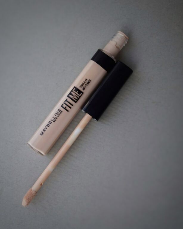 Консилер Maybelline Fit Me!