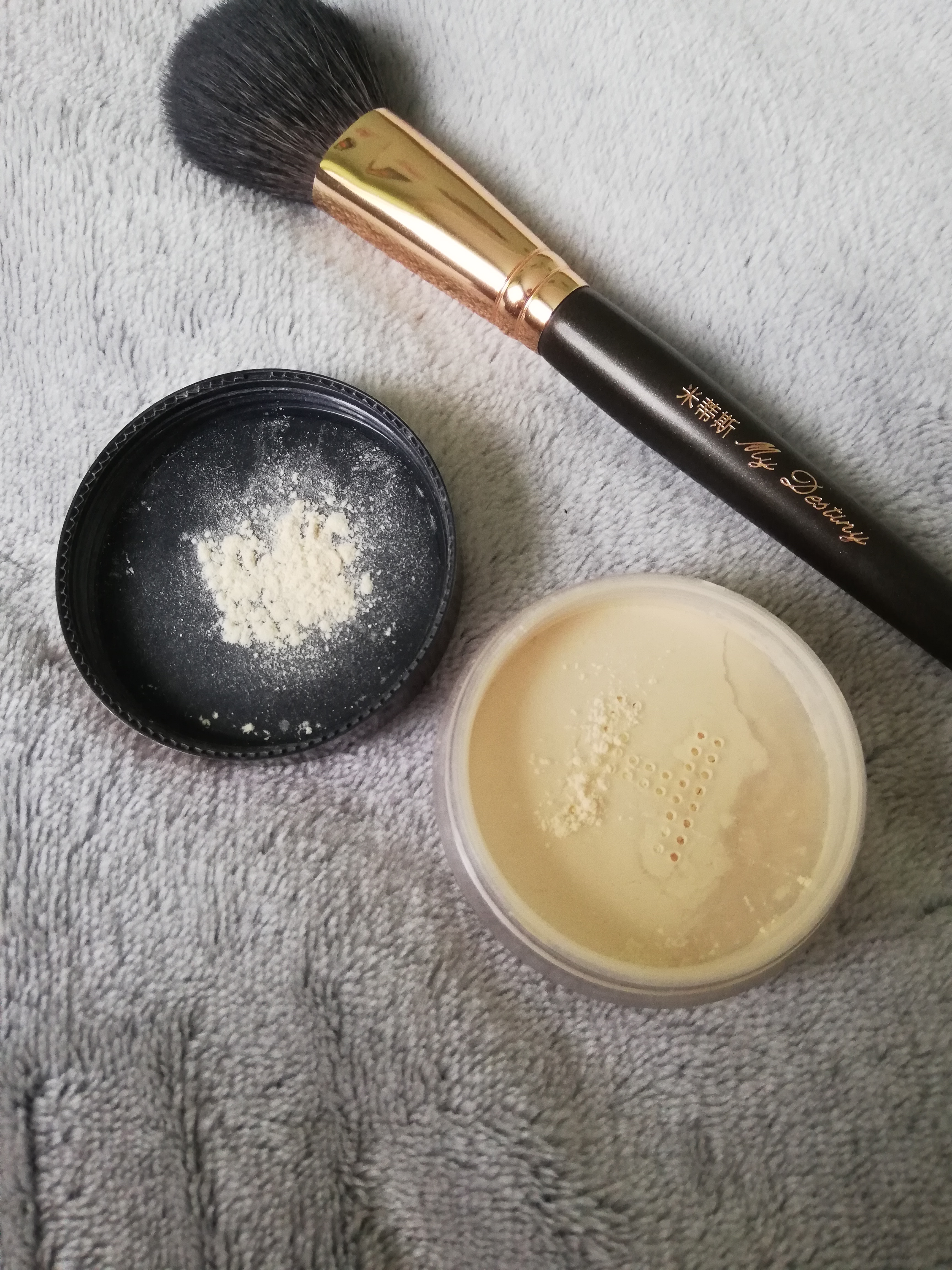 Hourglass veil translucent setting powder