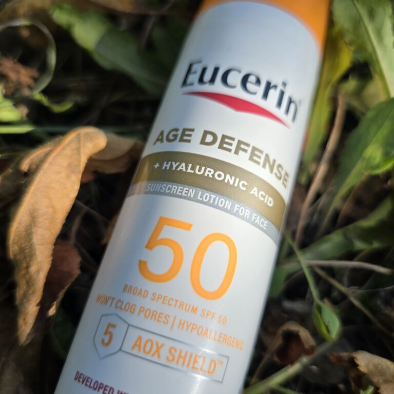 Eucerin Age Defense - нелегкий легкий SPF