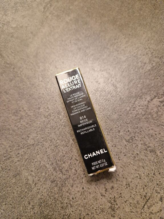 Кораловий шик з Chanel Rouge Allure L'extrait Beige Imperieux 814