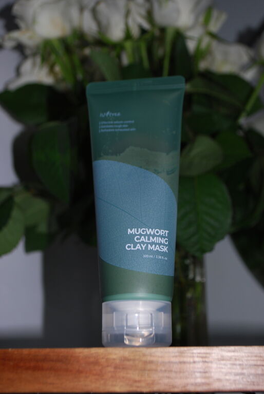 Isntree Mugwort Calming Clay Mask