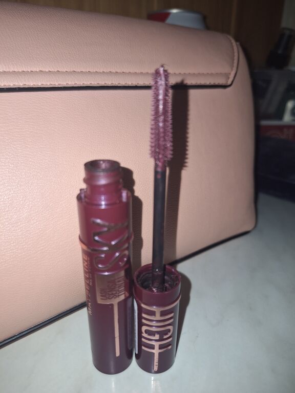 Туш для подовження та об'єму вій Maybelline New York Lash Sensational Sky High Burgundy Mascara