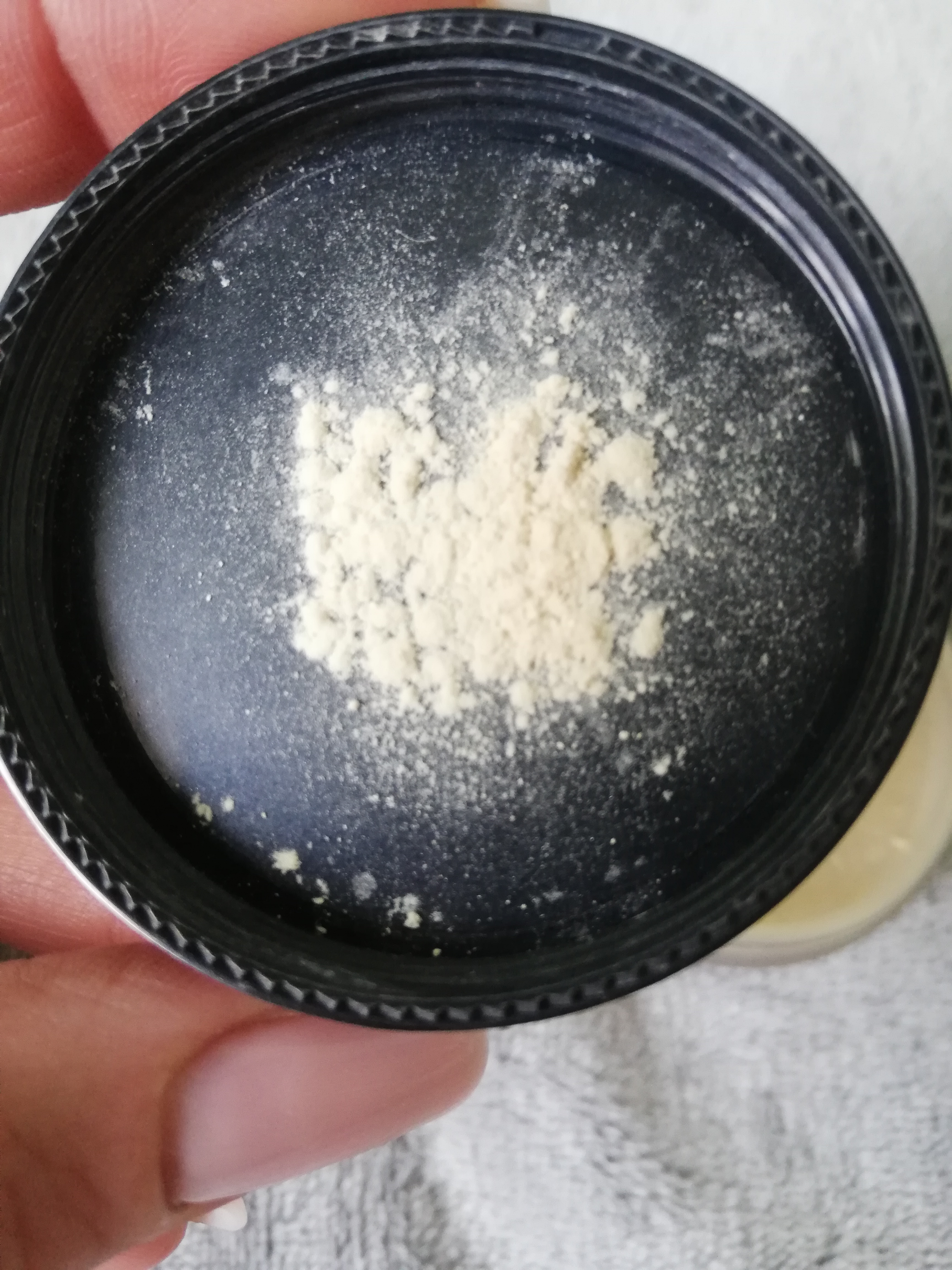 Hourglass veil translucent setting powder