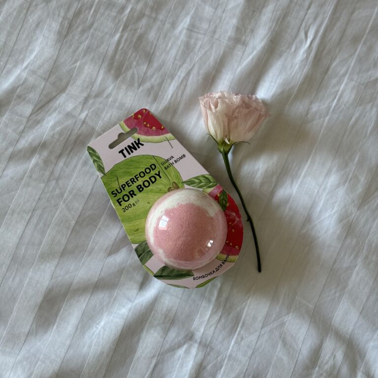 Tink Superfood For Body Guava Bath Bomb