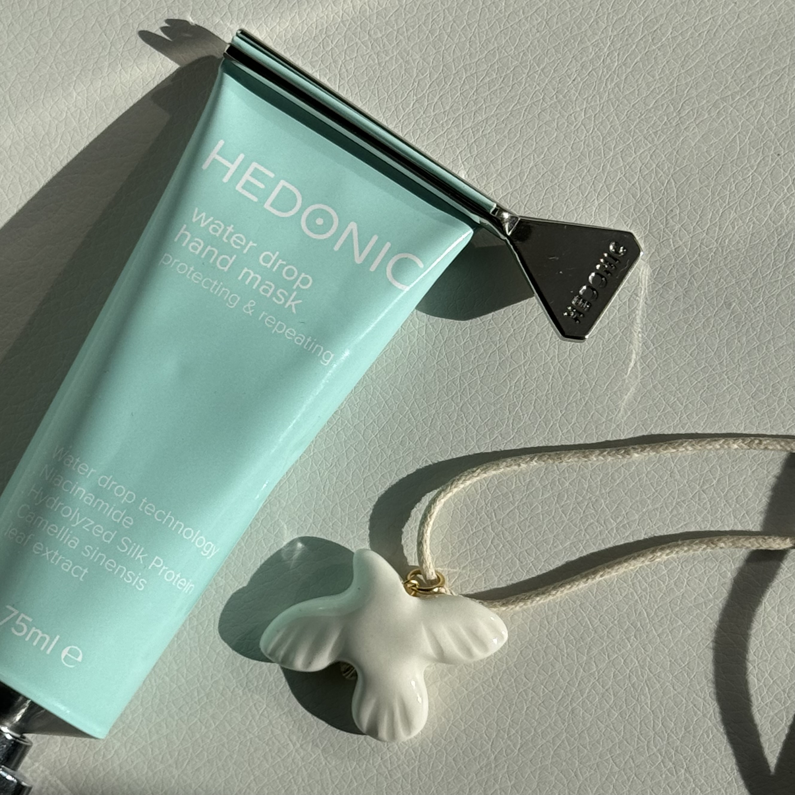 Hedonic Water Drop Hand Mask protecting & hydrating