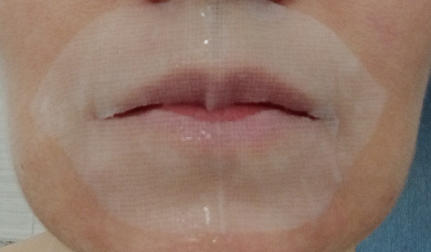Тканинна маска для губ #Свідомакраса