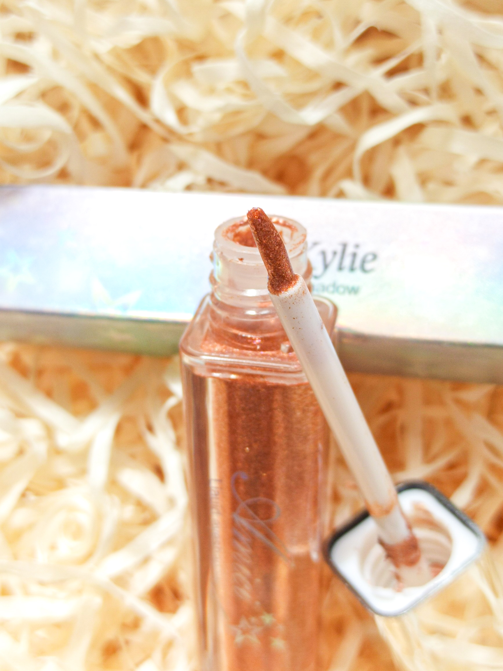 Kiss Kylie Liquid Eyeshadow: Diamond Shiny