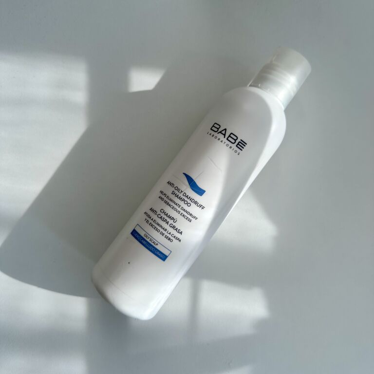 Babé Laboratorios Anti-Oily Dandruff Shampoo