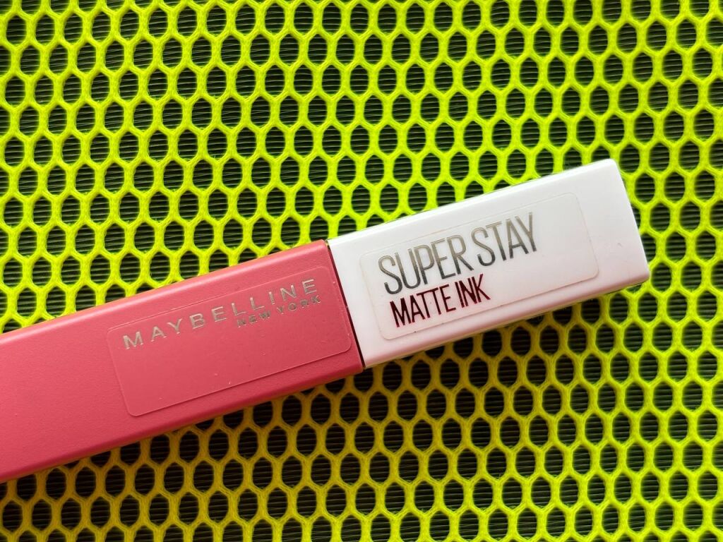 Maybelline New York SuperStay Matte (color 155)