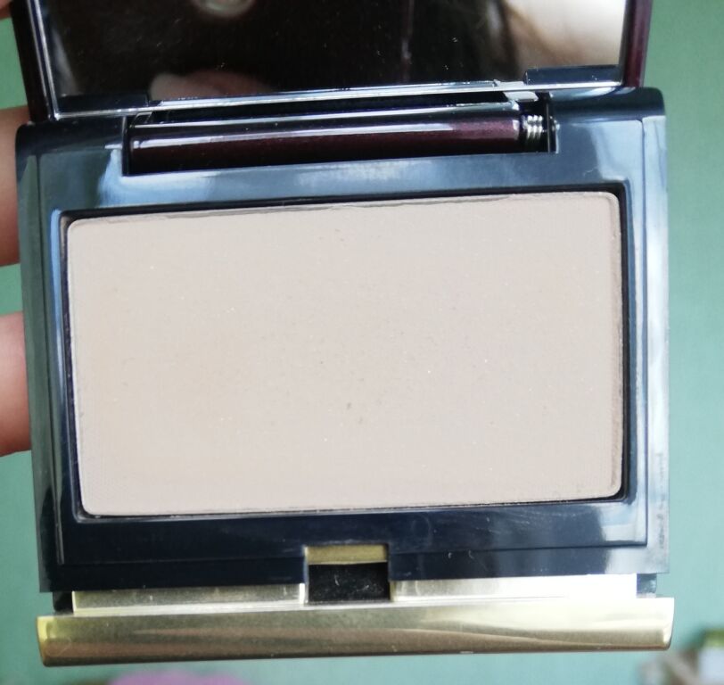 Kevyn Aucoin the sculpting powder light