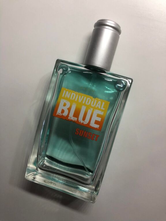 Avon Individual Blue Sunset. Так чим там пахне захід сонця?