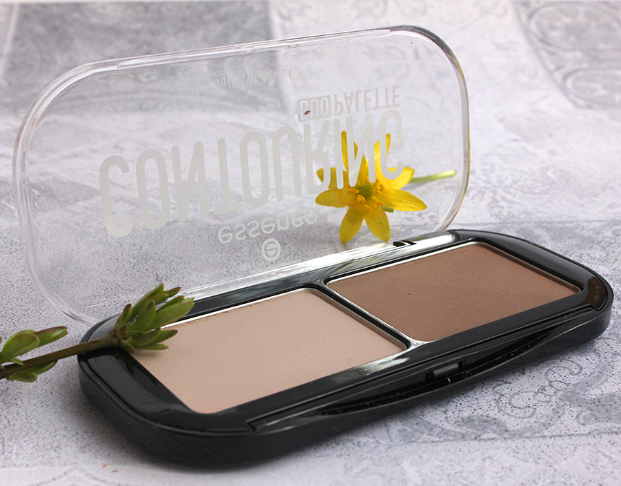 Робоча конячка Essence Contouring Duo Palette № 10