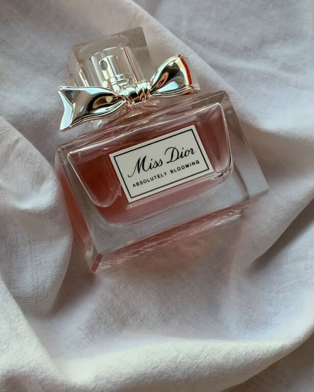 Естетика Miss Dior