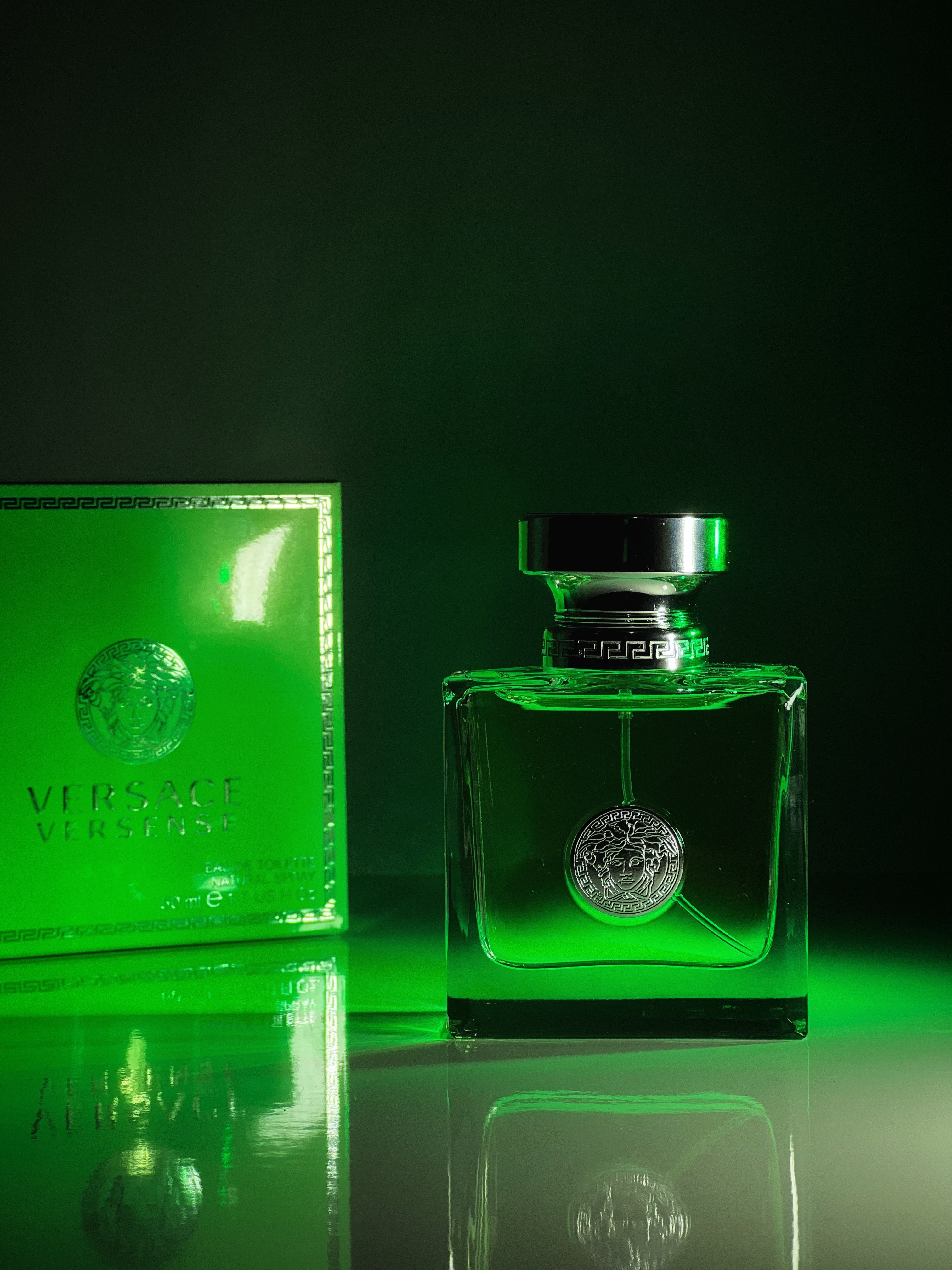 Versace Versense. Так пахне ніжність, спокій і гармонія.