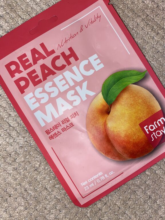 Починаю день з Real Peach Essence Mask 🍑🧖‍♀️